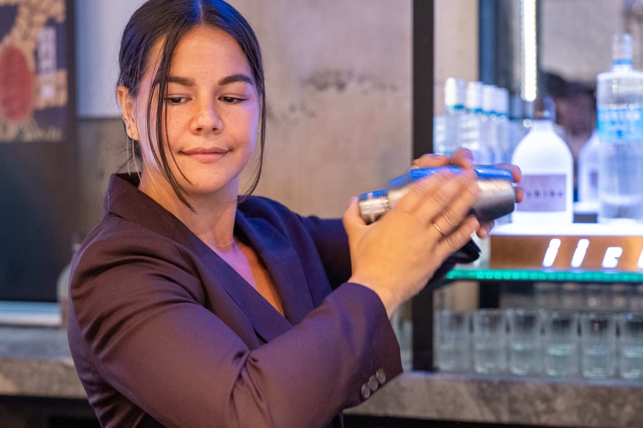 Julia Momosé, owner-bartender of Bar kumiko