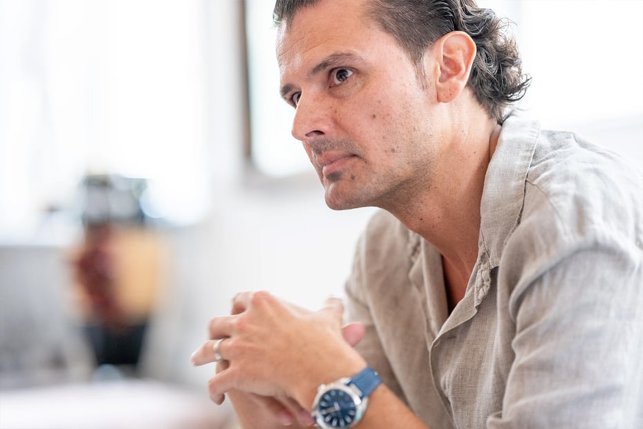 Erik Lorincz, owner-bartender of Kwãnt Mayfair