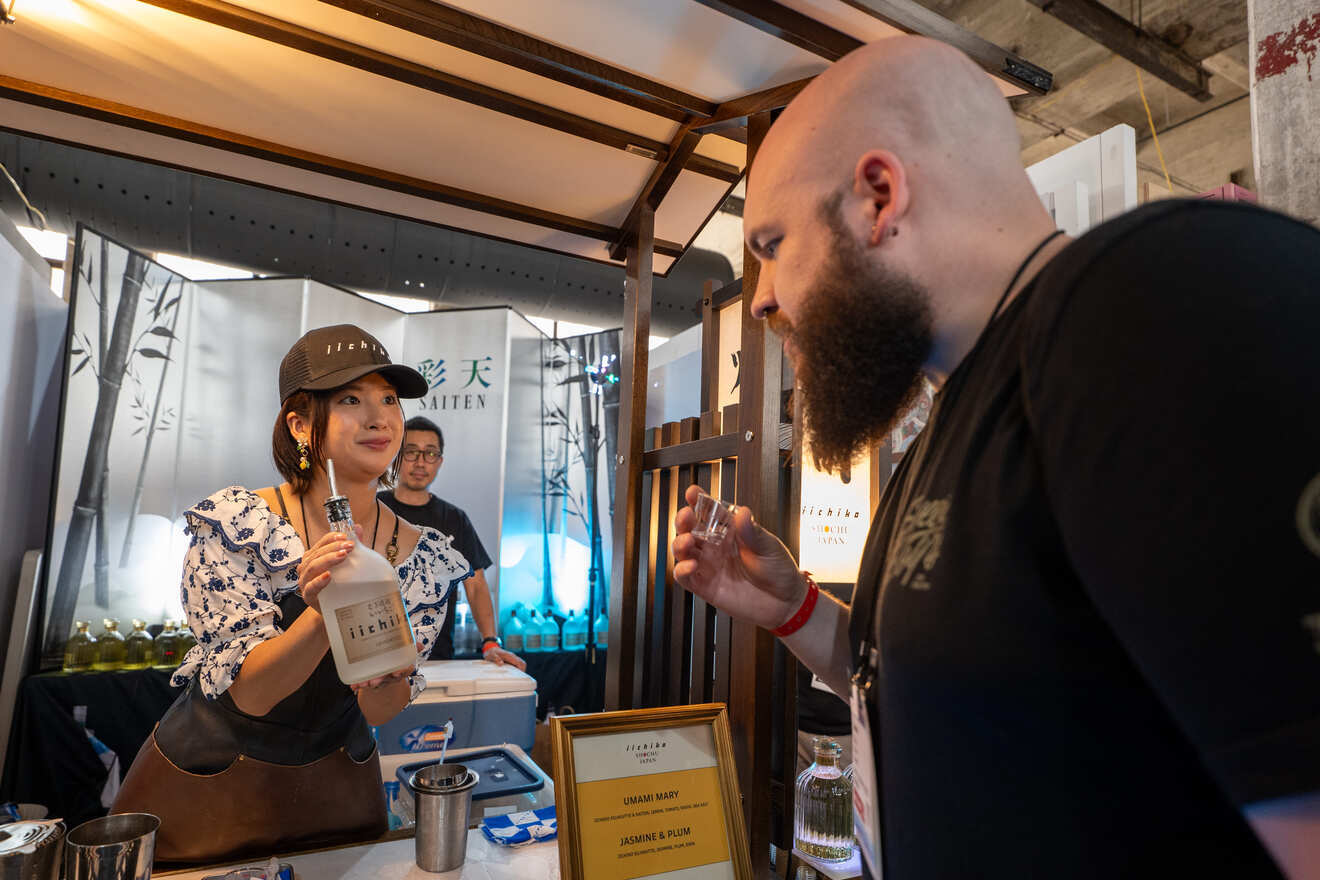 BCB 2024のメイン会場に出展したiichiko USAのブースにて