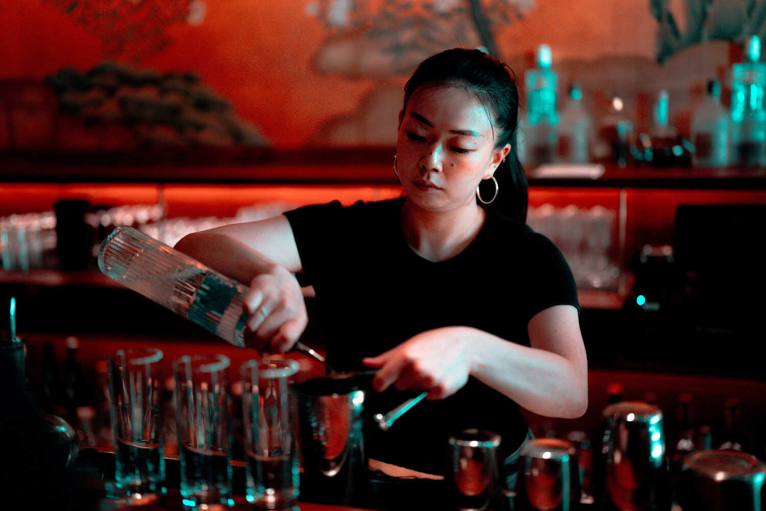 「Bar Goto Niban」のヘッドバーテンダー薄井小春さん（「Bar Goto Niban」にて）