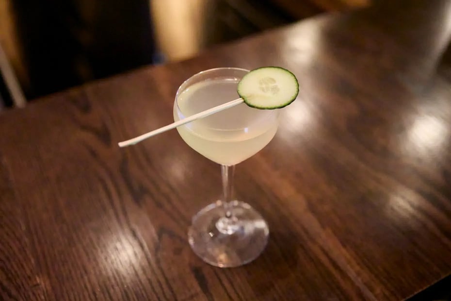 「Bar BenFiddich」鹿山さんの作った 「Green Cucumber Farm」は「いいちこシルエット」使用