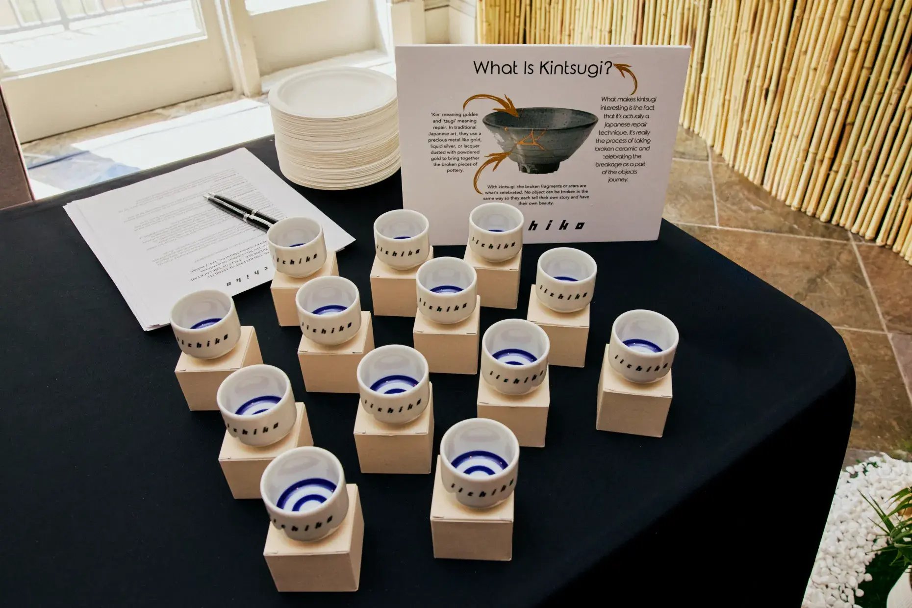 The “iichiko The Tea Room EXPERIENCE” booth was popular not only for its cocktails but also for activities like kintsugi.